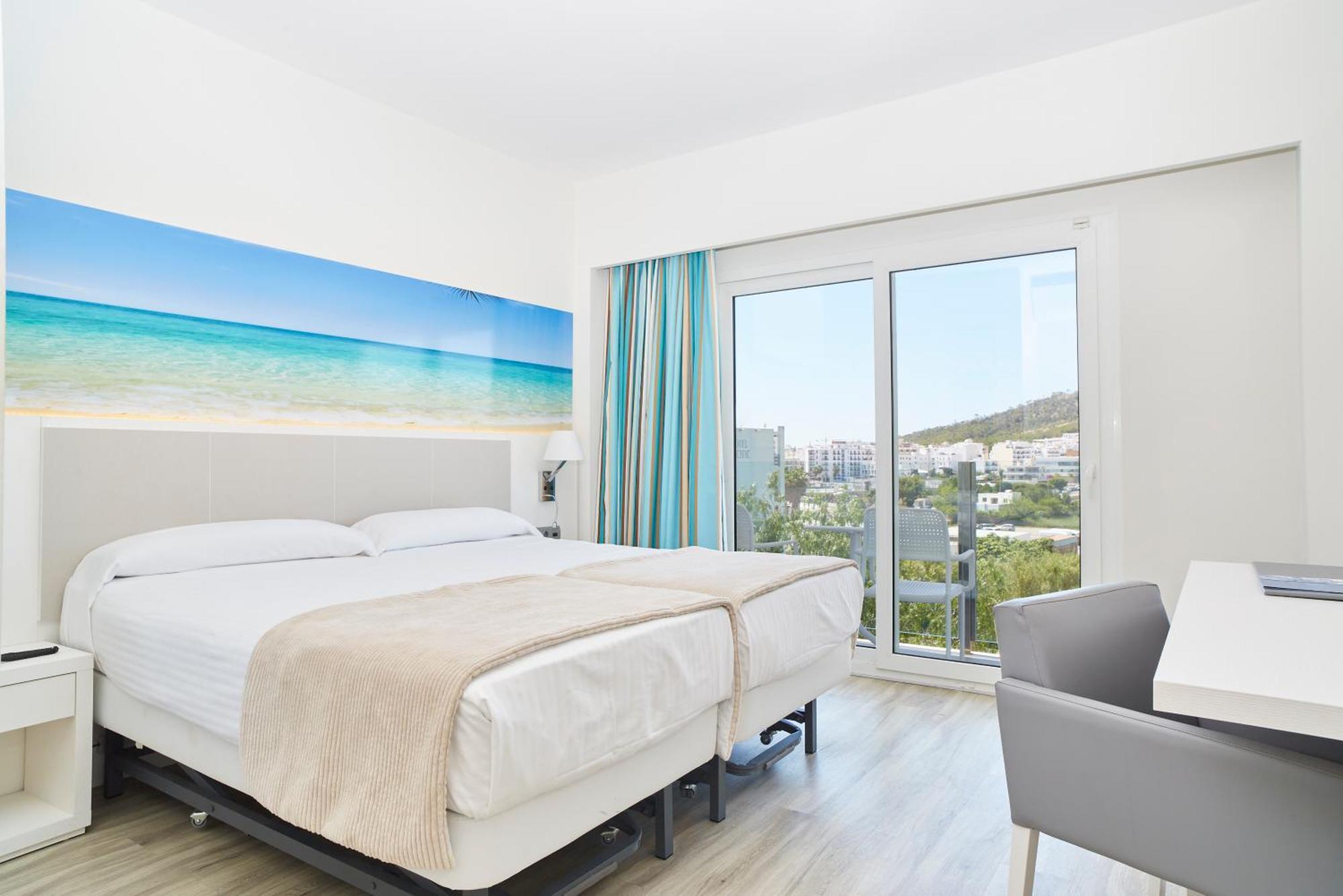Invisa Hotel Es Pla - Adults Only San Antonio  Ngoại thất bức ảnh
