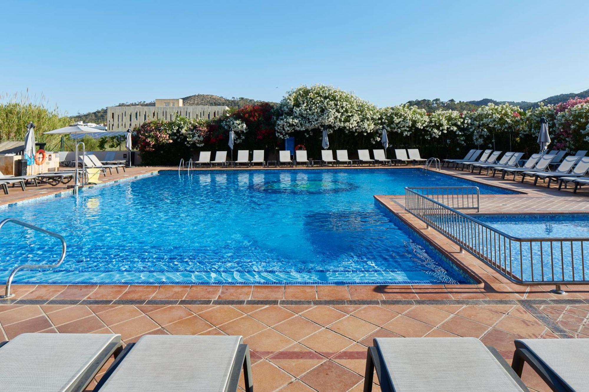 Invisa Hotel Es Pla - Adults Only San Antonio  Ngoại thất bức ảnh